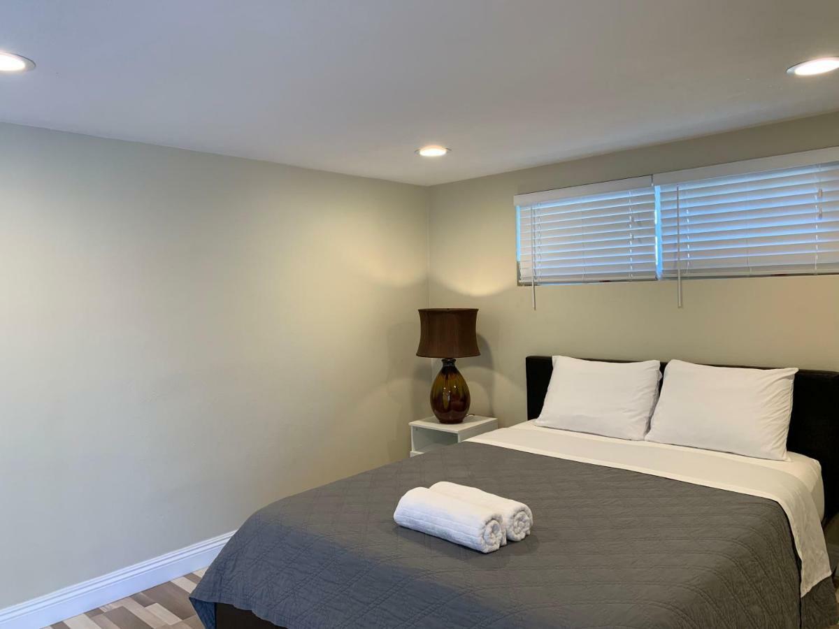 Lovely Room In Private House Near Disneyland Anaheim Exterior photo