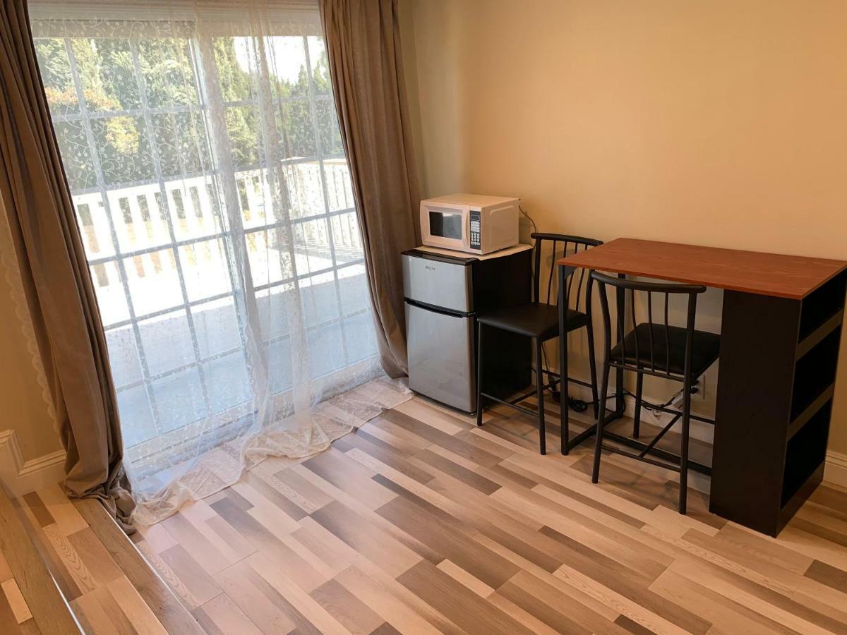 Lovely Room In Private House Near Disneyland Anaheim Exterior photo